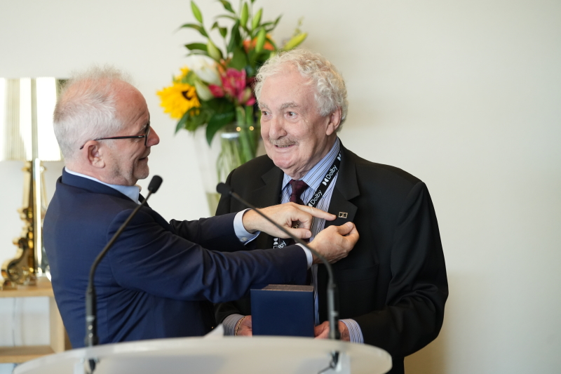 Dolby Cannes JT Remise de Medaille