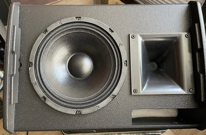 04 HK Audio Linear5 MKII