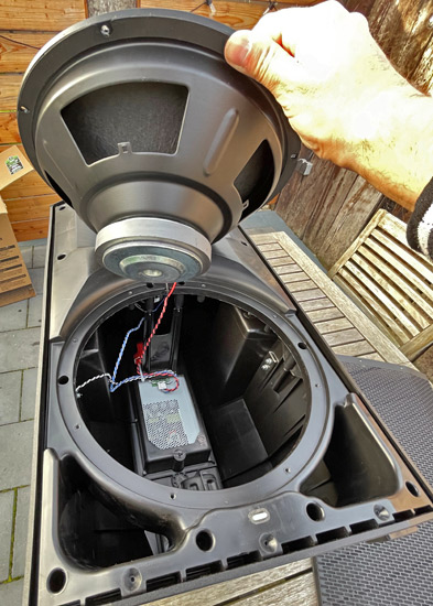 08 Mackie Thump 212 215